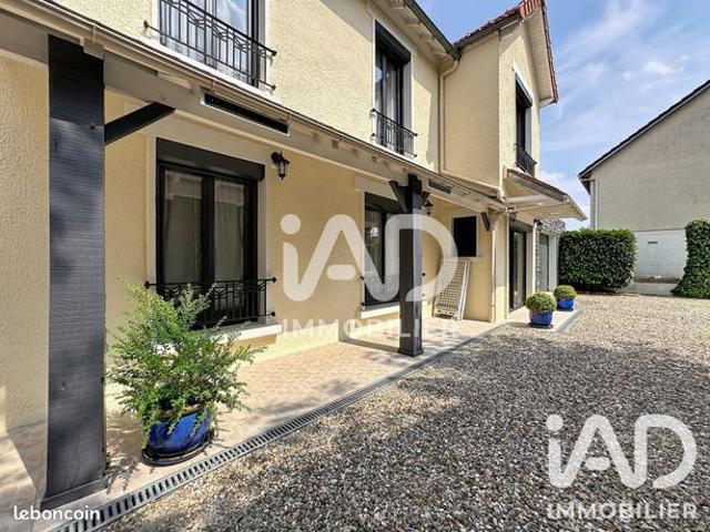 Maison vente à Évry, Le Coudray-montceaux