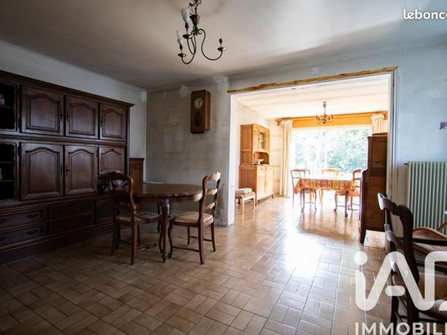 Maison vente à Avallon, Bois-d'arcy