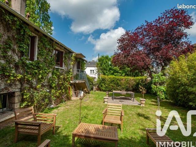 Maison vente à Versailles, La Celle-saint-cloud