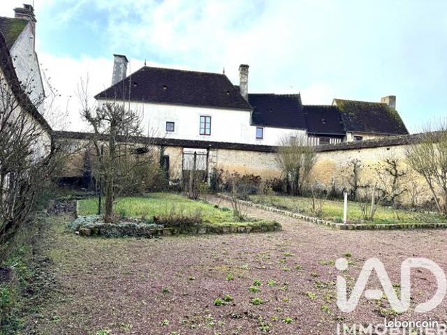 Maison vente à Alençon, Essay