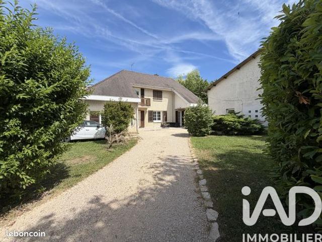 Maison vente à Louhans-Châteaurenaud, Saint-germain-du-plain
