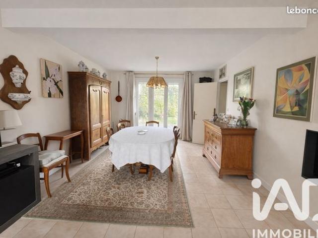 Maison vente à Saint-Germain-en-Laye, Croissy-sur-seine