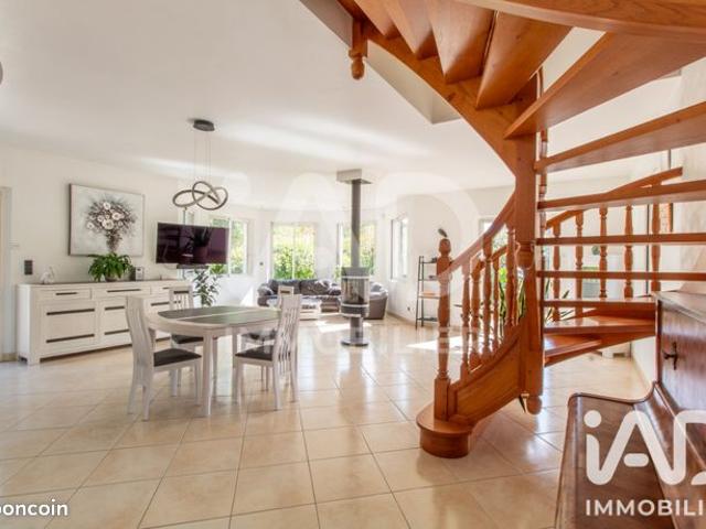 Maison vente à Montargis, Noyers