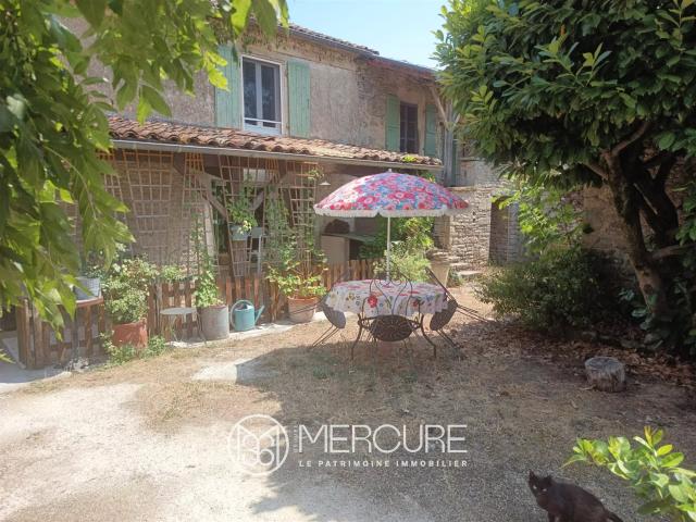 Maison vente à Confolens, Villefagnan