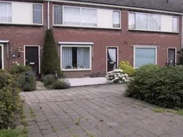 Woning te huur in Roelofarendsveen, Zuid Holland