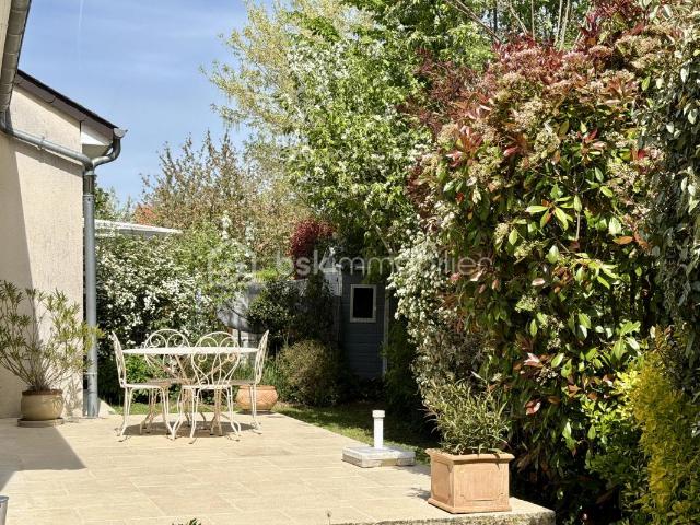 Maison vente à Tours, Azay-sur-cher
