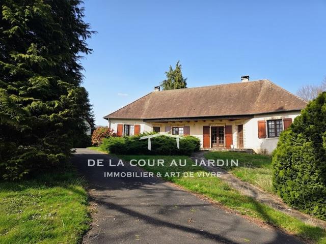 Maison vente à Nontron, Piégut-pluviers