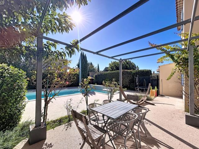 Maison vente à Avignon, Vedène