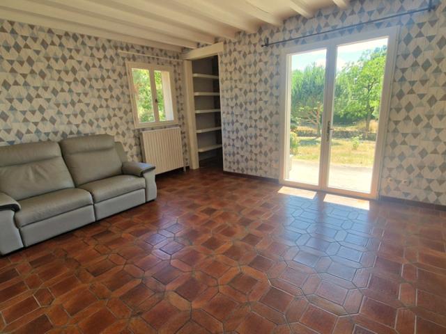Maison vente à Thiers, Charnat