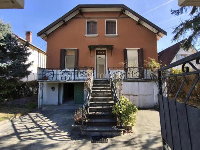 Maison vente à Grenoble, Fontaine