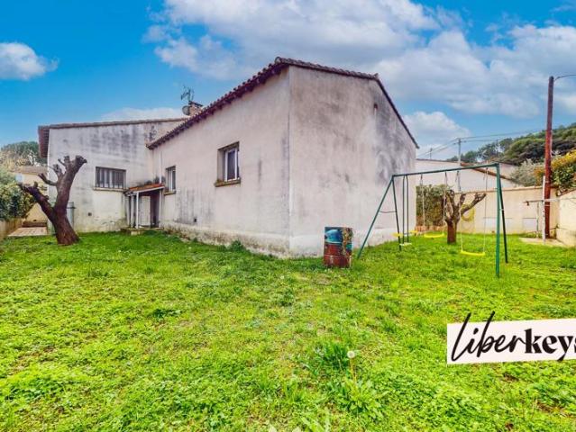 Maison vente à Nîmes, Comps
