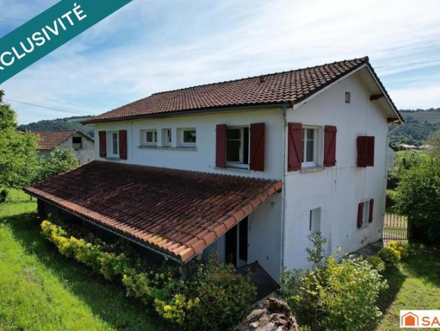Maison vente à Oloron-Sainte-Marie, Charritte-de-bas