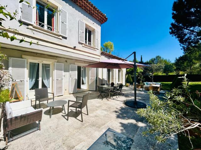 Maison location à Aix-en-Provence, Aix-en-provence