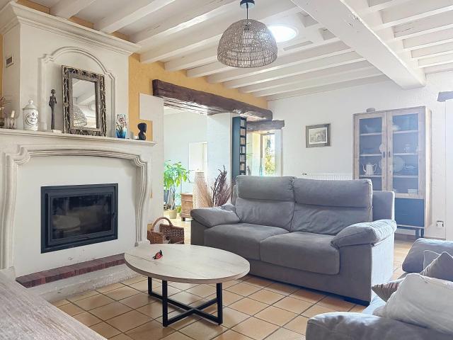Maison vente à Cognac, Saint-fort-sur-le-né