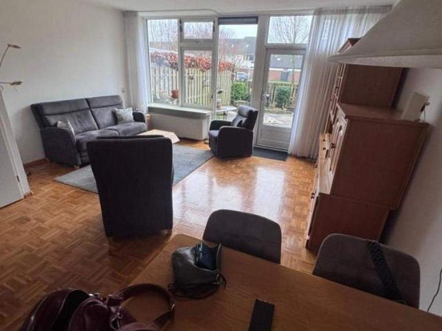 Woning te huur in Oosthuizen, Noord Holland