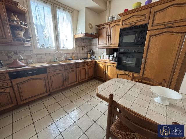 Maison vente à Mauriac, Riom-ès-montagnes