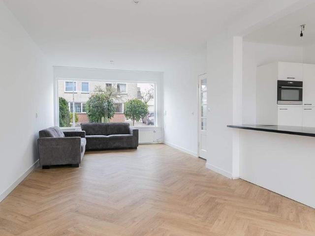 Woning te huur in Nieuwerkerk Aan Den Ijssel, Zuid Holland