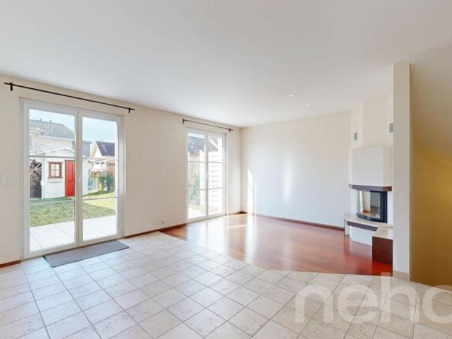 Reihenfamilienhaus kaufen in Echallens, Waadt