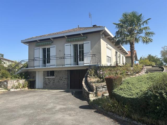 Maison vente à Confolens, Chabanais