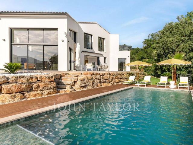 Maison location à Sophia Antipolis, Valbonne