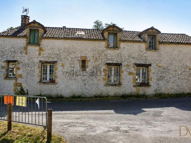 Maison vente à Faux-en-Périgord, Dordogne