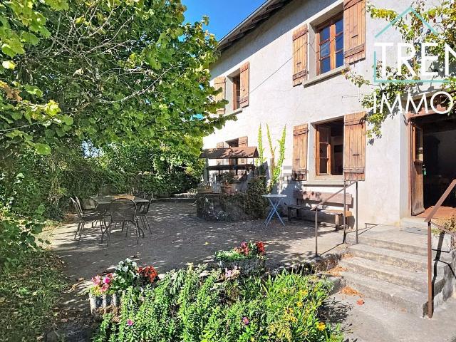Maison vente à Faverges-de-la-Tour, Isère