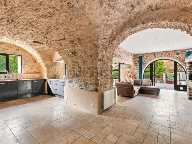 Maison vente à La Fraise, Ferrières-Poussarou