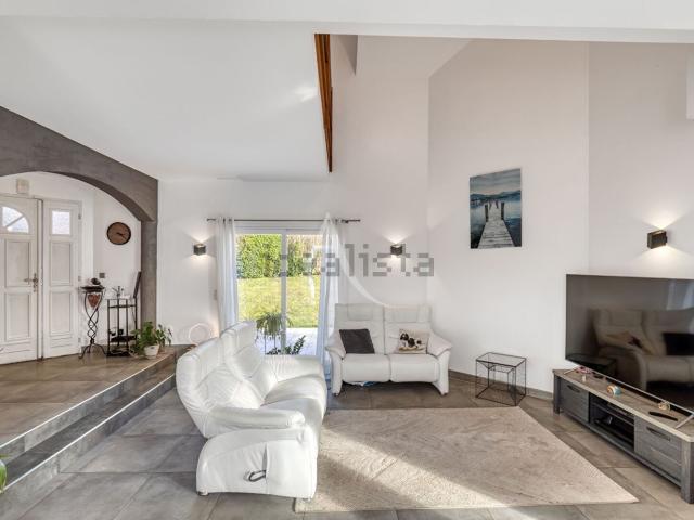 Maison vente à Saint-Martin-Bellevue, Fillière