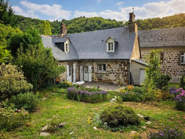 Maison vente à Fontanges, Cantal