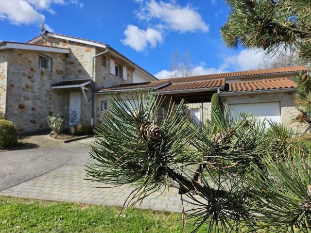 Maison location à Francheville-le-Haut, Francheville