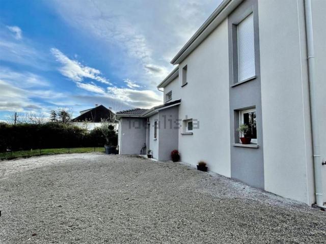 Maison vente à Francheville-le-Haut, Francheville