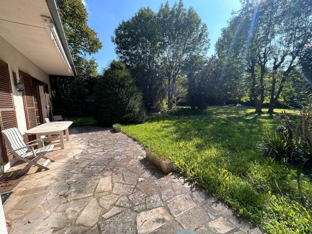 Maison vente à Villeneuve, Garches