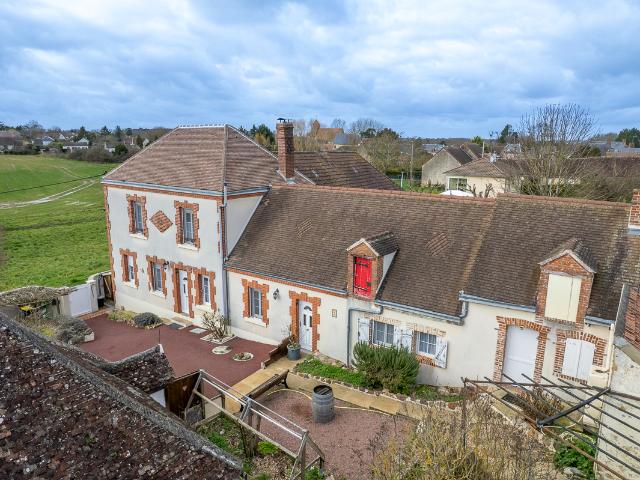 Maison vente à Vierzon, Genouilly