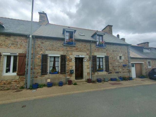 Maison vente à Kerdouanec, Gommenec'h