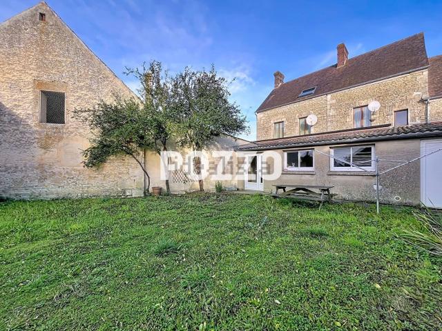Maison vente à Le Bourg-Saint-Léonard, Gouffern en Auge