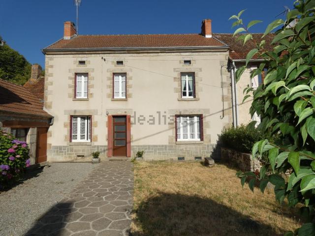 Maison vente à Gouzougnat, Saint-Chabrais