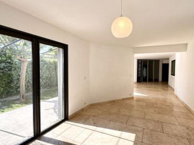 Maison location à Aix-en-Provence, Aix-en-provence