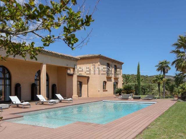 Maison location à Les Crottes, Grimaud