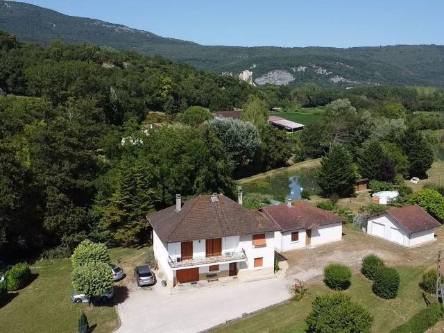 Maison vente à Saint-Benoît, Groslée-Saint-Benoit