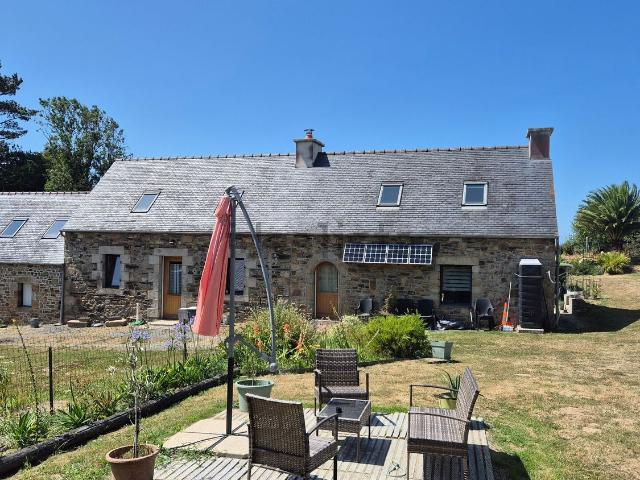Maison vente à Stancou, Guimaëc