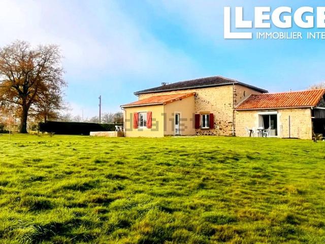 Maison vente à La Grange de la Roche, Hiesse