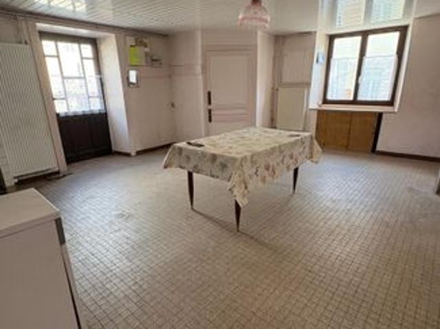 Maison vente à Château-Chalon, Jura