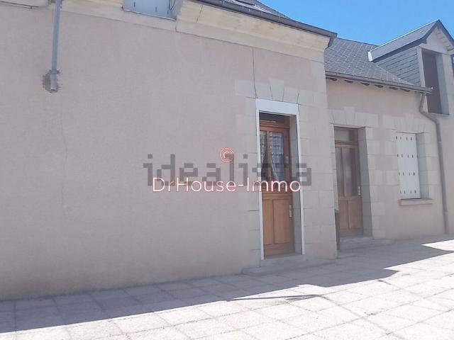 Maison vente à La Favrie, Hommes