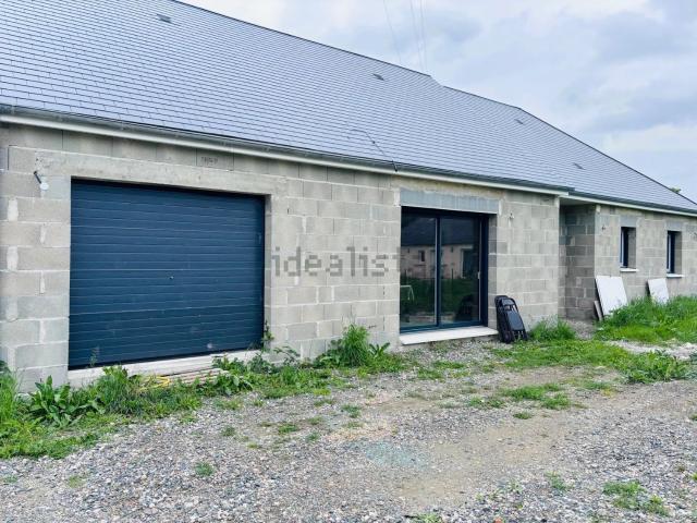 Maison vente à La Favrie, Hommes