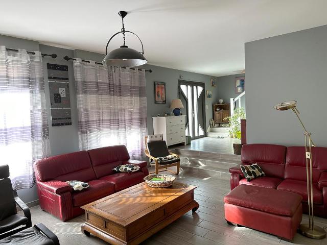 Maison vente à Dijon, Agey