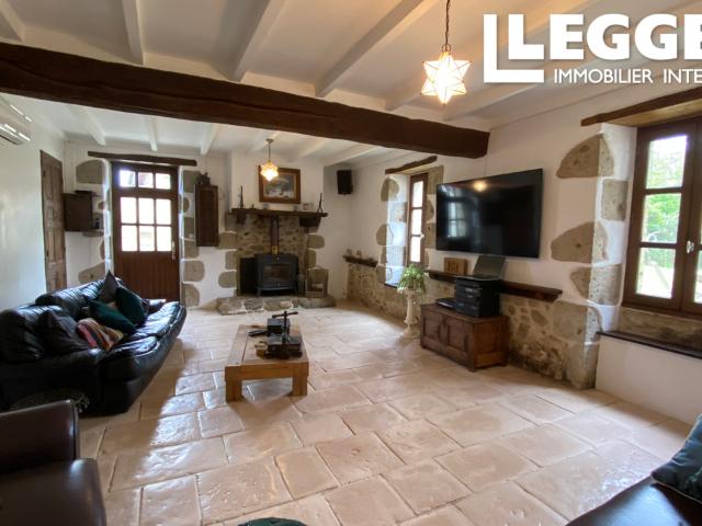 Maison vente à Confolens, Nouvelle-Aquitaine