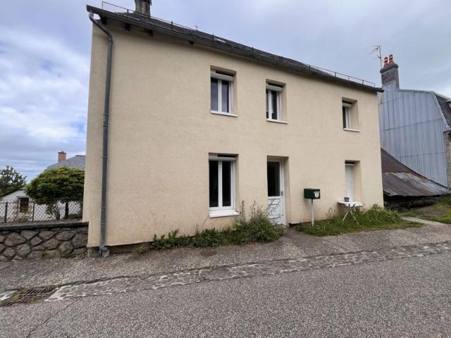 Maison vente à Saint-Flour, Cheylade