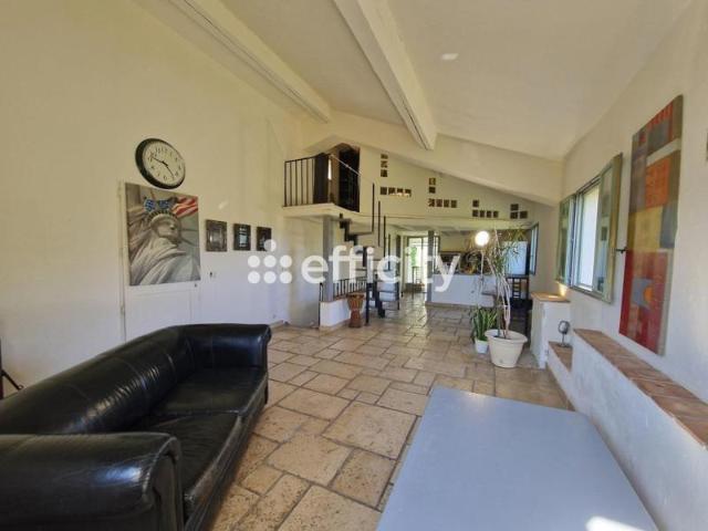 Maison vente à Arrondissement de Draguignan, Provence-Alpes-Côte d'Azur