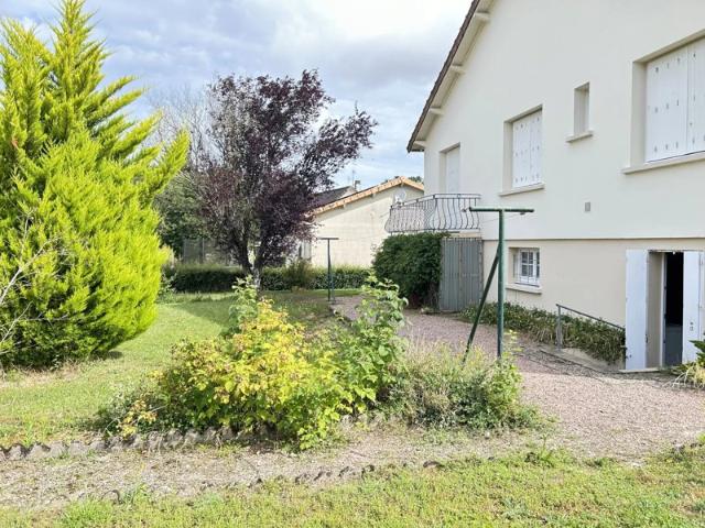 Maison vente à Parthenay, Saint-aubin-le-cloud