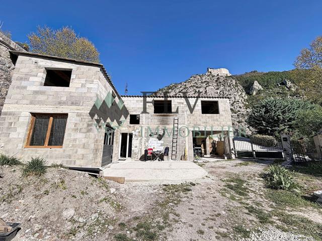 Maison vente à Castellane, Entrevaux